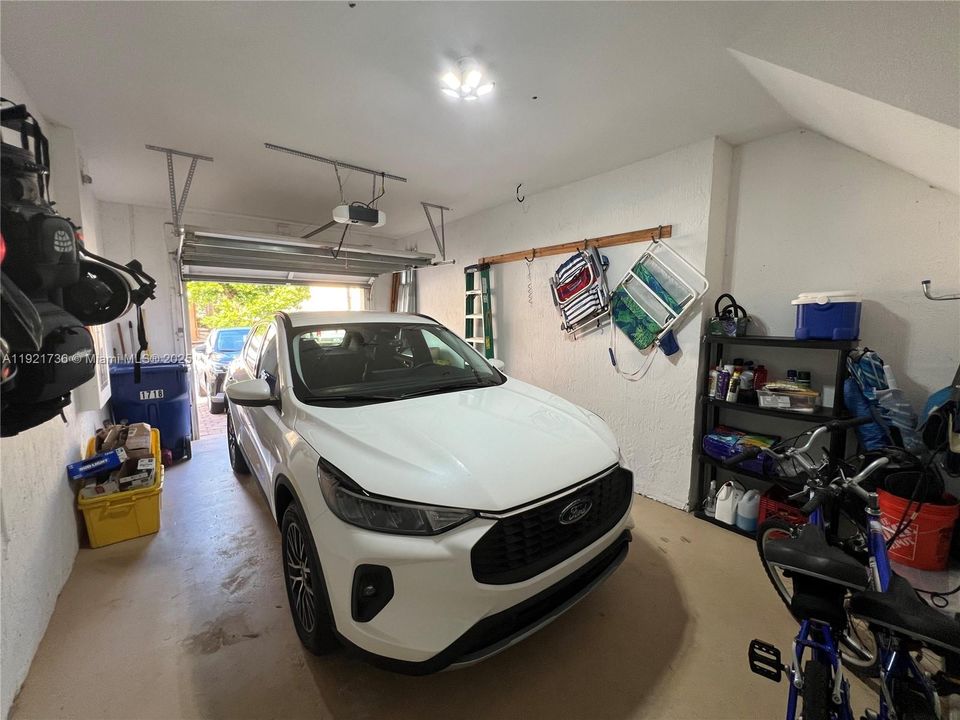 待售: $259,900 (2 贝兹, 2 浴室, 1022 平方英尺)