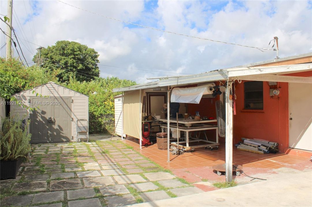 En Venta: $599,000 (3 camas, 1 baños, 966 Pies cuadrados)