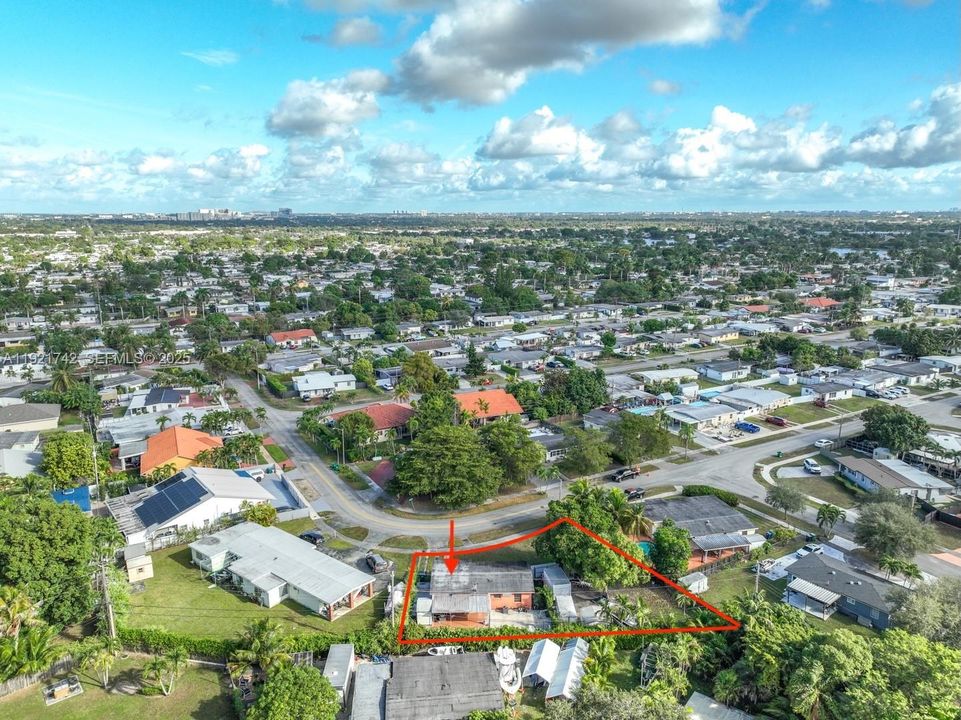 En Venta: $599,000 (3 camas, 1 baños, 966 Pies cuadrados)