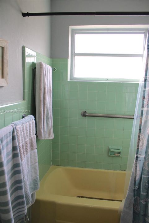 En Venta: $599,000 (3 camas, 1 baños, 966 Pies cuadrados)