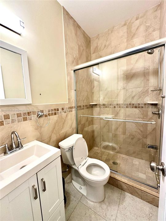 В аренду: $3,250 (3 спален, 2 ванн, 1739 Квадратных фут)