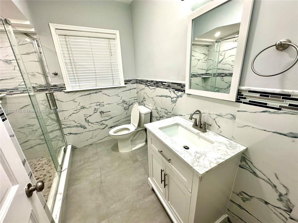 В аренду: $3,250 (3 спален, 2 ванн, 1739 Квадратных фут)