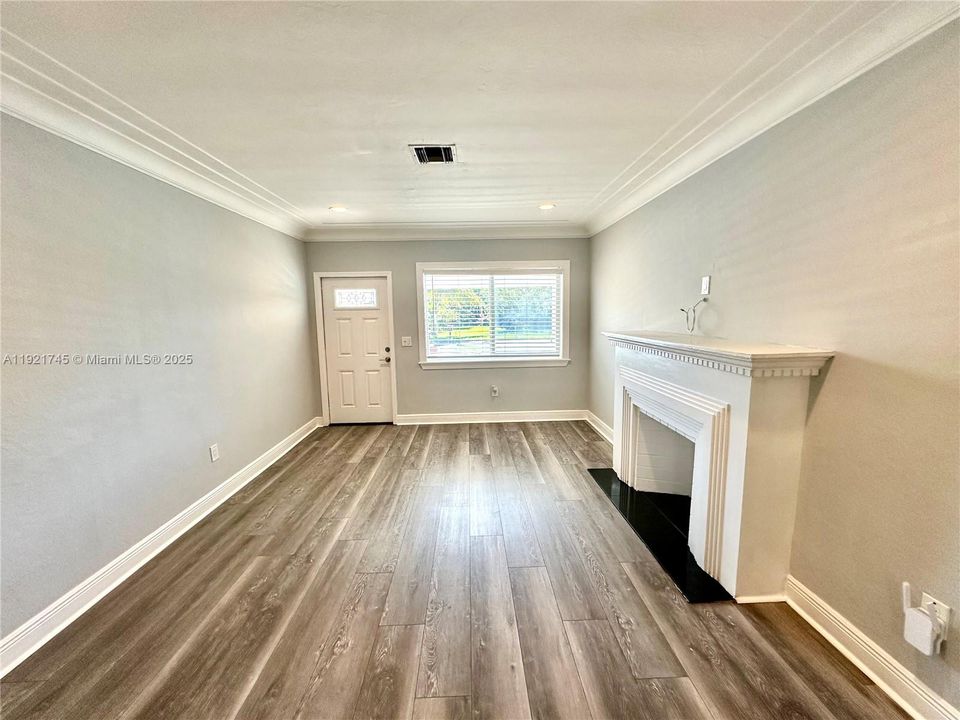 В аренду: $3,250 (3 спален, 2 ванн, 1739 Квадратных фут)