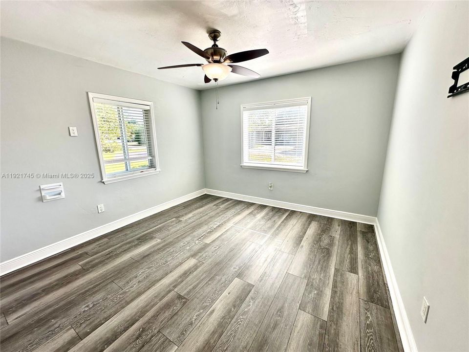 В аренду: $3,250 (3 спален, 2 ванн, 1739 Квадратных фут)