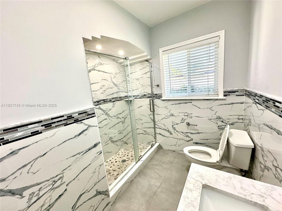 В аренду: $3,250 (3 спален, 2 ванн, 1739 Квадратных фут)