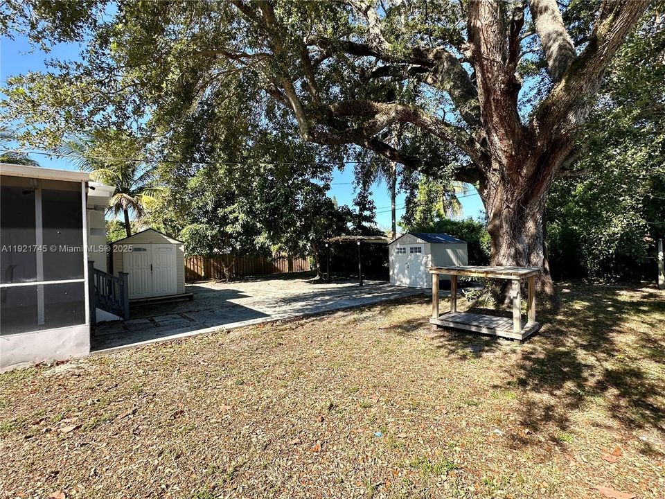 В аренду: $3,250 (3 спален, 2 ванн, 1739 Квадратных фут)