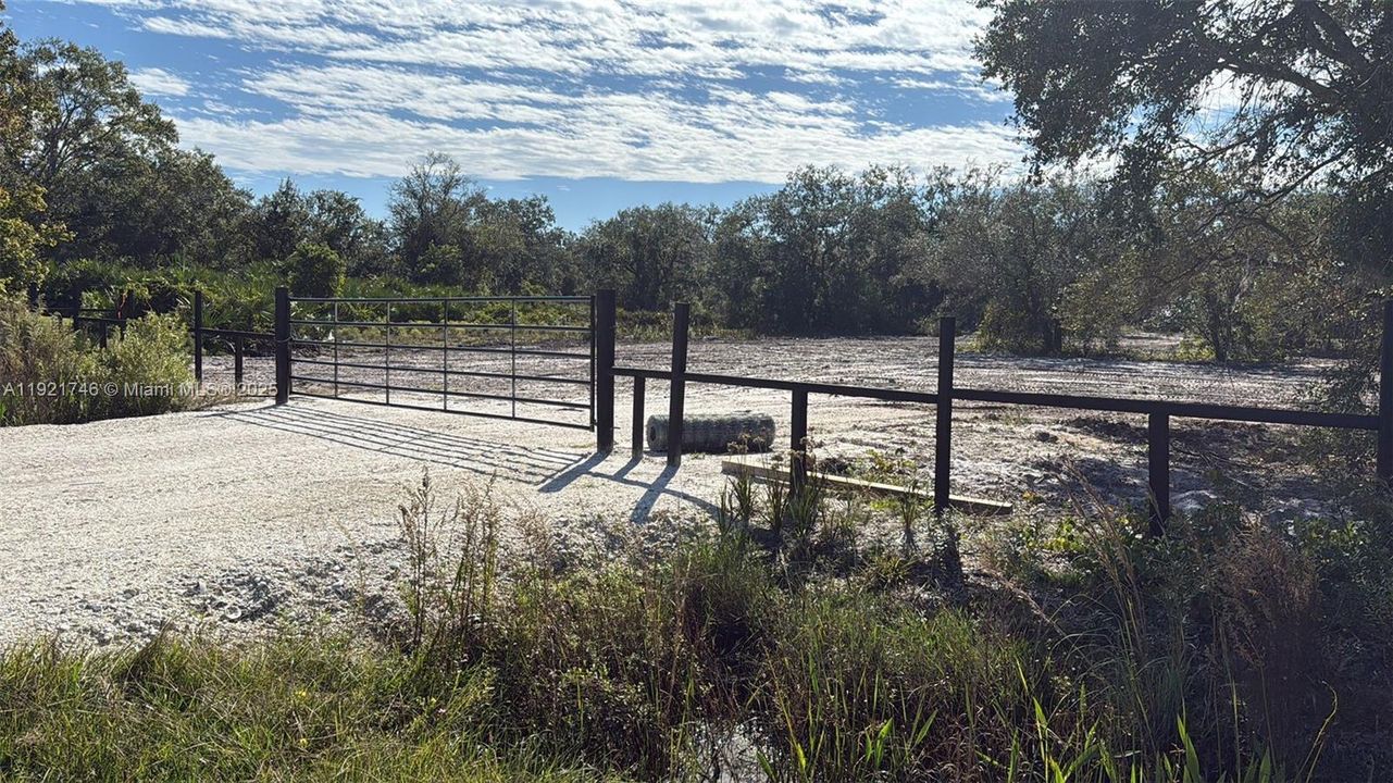 For Sale: $48,999 (1.25 acres)