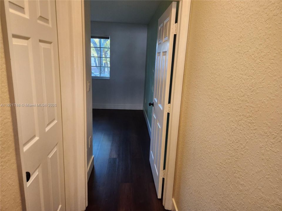 En Venta: $879,000 (4 camas, 3 baños, 2312 Pies cuadrados)