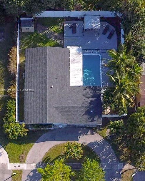 For Sale: $515,000 (3 beds, 2 baths, 1300 Square Feet)