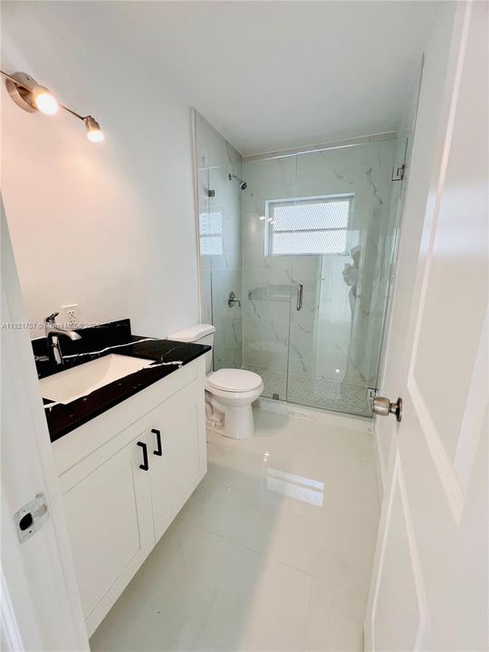 Active With Contract: $2,799 (2 beds, 1 baths, 1469 Square Feet)