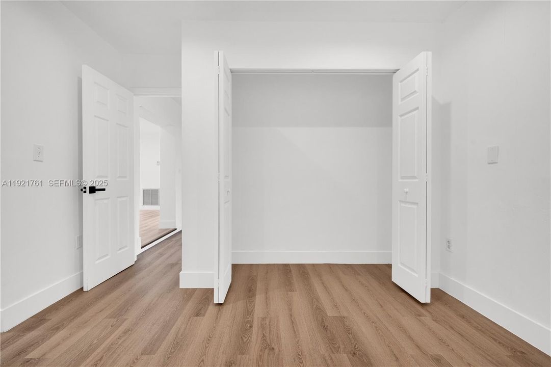 出租: $3,700 (3 贝兹, 3 浴室, 1514 平方英尺)