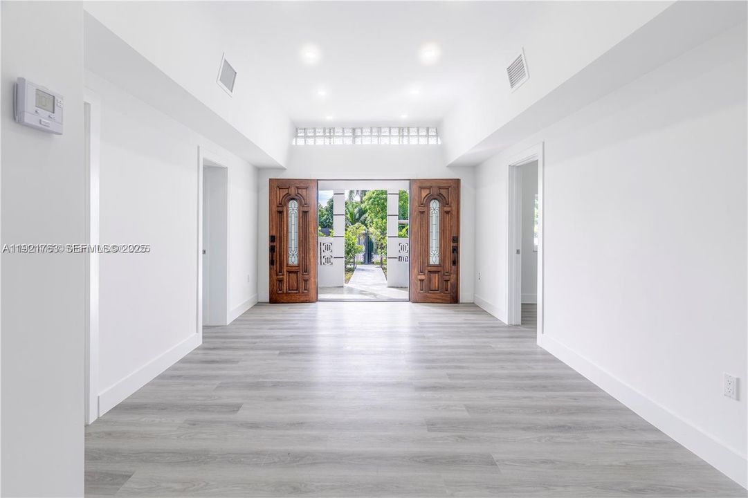 На продажу: $649,900 (3 спален, 2 ванн, 1110 Квадратных фут)