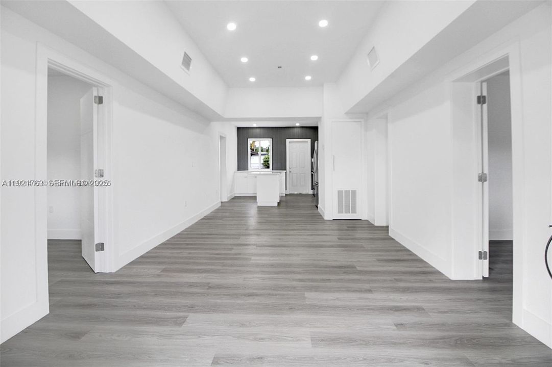 На продажу: $649,900 (3 спален, 2 ванн, 1110 Квадратных фут)