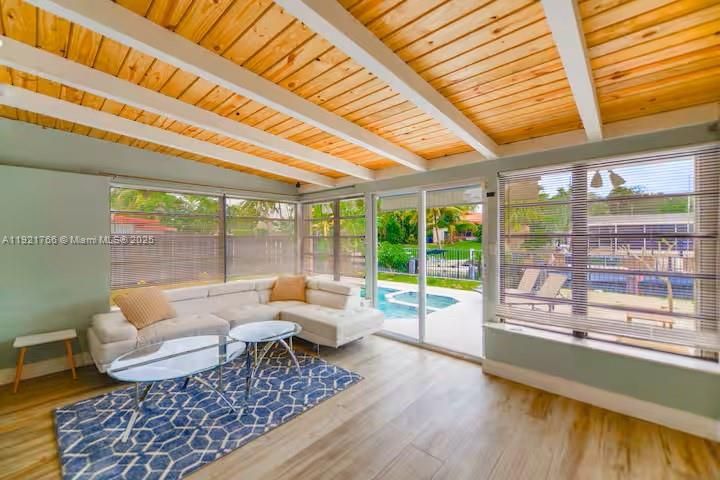 For Sale: $1,049,000 (3 beds, 3 baths, 1716 Square Feet)