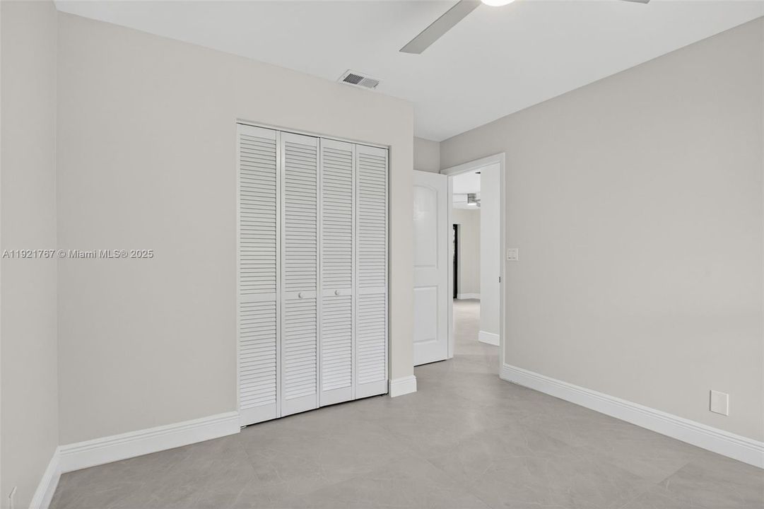 待售: $337,000 (3 贝兹, 2 浴室, 1115 平方英尺)