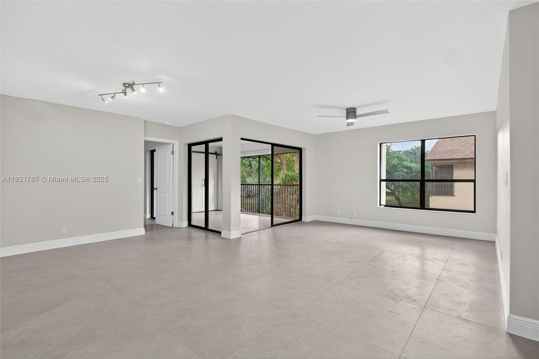 待售: $337,000 (3 贝兹, 2 浴室, 1115 平方英尺)