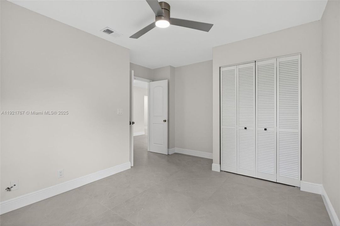 待售: $337,000 (3 贝兹, 2 浴室, 1115 平方英尺)