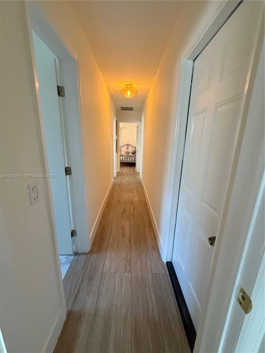 For Rent: $4,700 (3 beds, 2 baths, 1367 Square Feet)