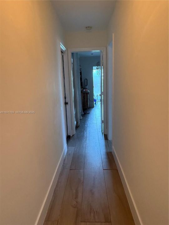 For Rent: $4,700 (3 beds, 2 baths, 1367 Square Feet)