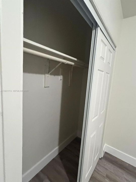 В аренду: $2,400 (2 спален, 1 ванн, 1560 Квадратных фут)