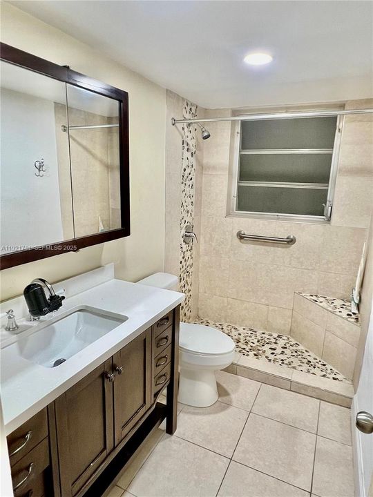 For Sale: $117,500 (2 beds, 1 baths, 774 Square Feet)