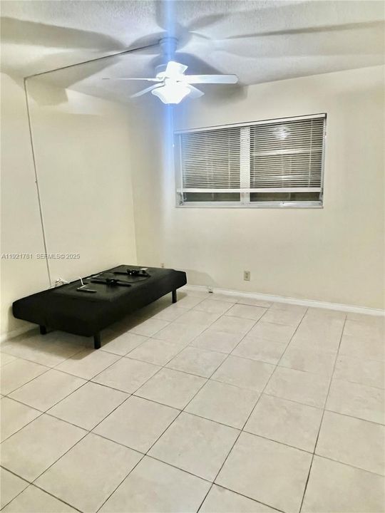 For Sale: $117,500 (2 beds, 1 baths, 774 Square Feet)