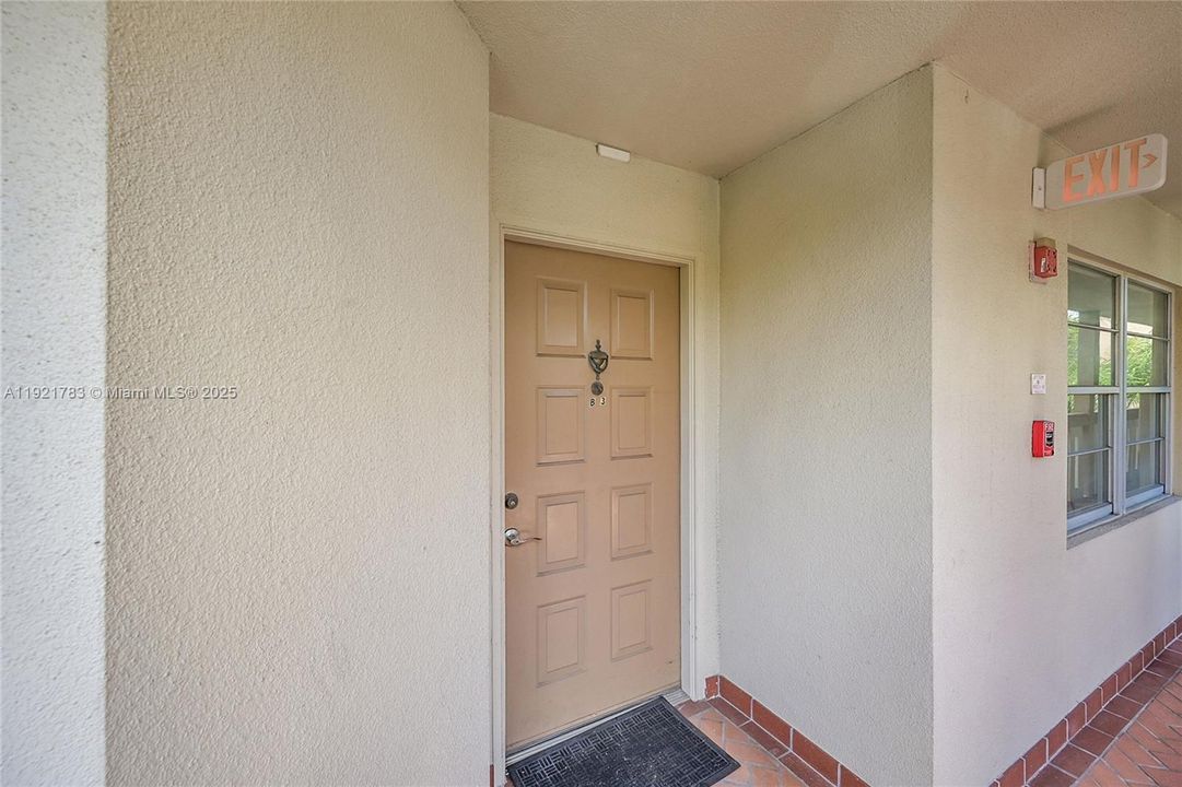 В аренду: $1,750 (2 спален, 2 ванн, 1157 Квадратных фут)