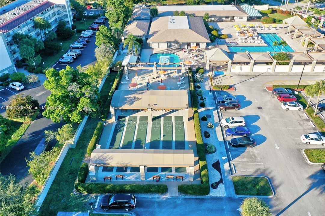 В аренду: $1,750 (2 спален, 2 ванн, 1157 Квадратных фут)