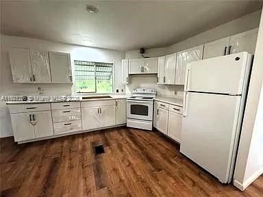 For Sale: $320,000 (2 beds, 1 baths, 0 Square Feet)