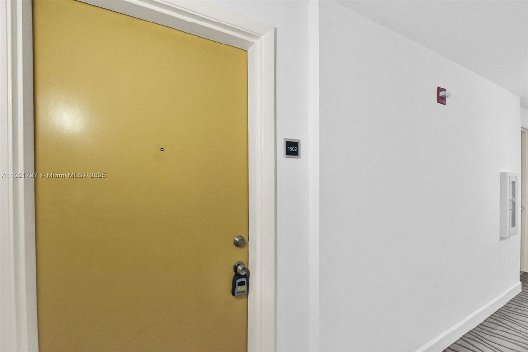 出租: $3,500 (2 贝兹, 2 浴室, 1078 平方英尺)