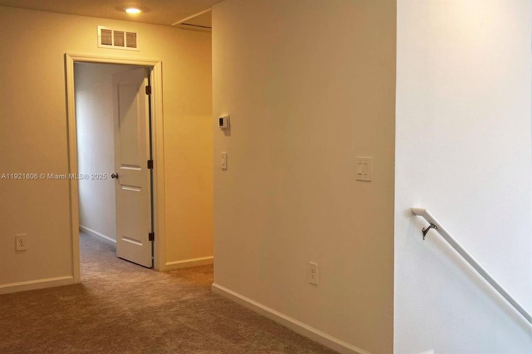 For Rent: $2,050 (4 beds, 2 baths, 1880 Square Feet)