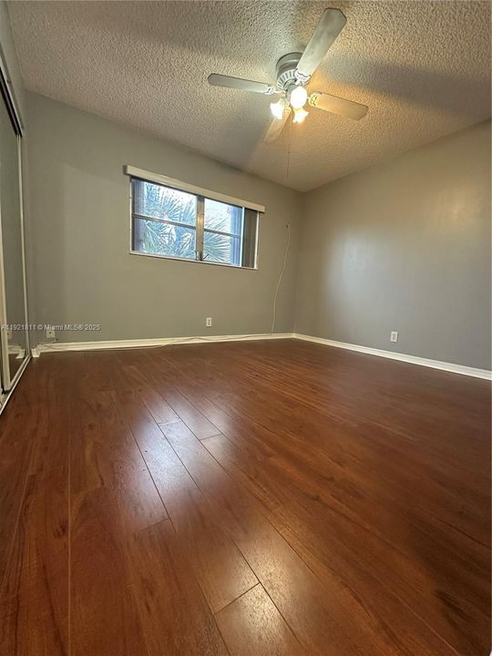 For Rent: $2,000 (2 beds, 2 baths, 1131 Square Feet)