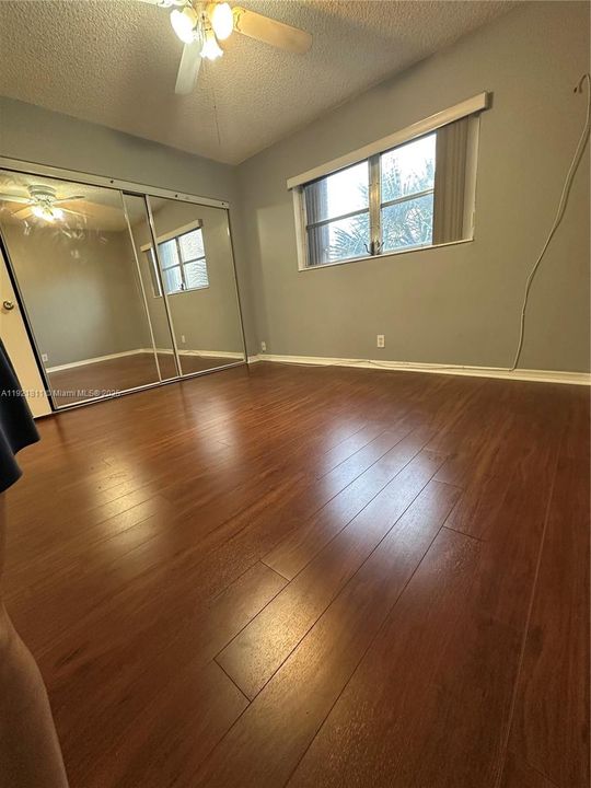 For Rent: $2,000 (2 beds, 2 baths, 1131 Square Feet)