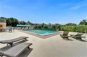 For Rent: $2,000 (2 beds, 2 baths, 1131 Square Feet)