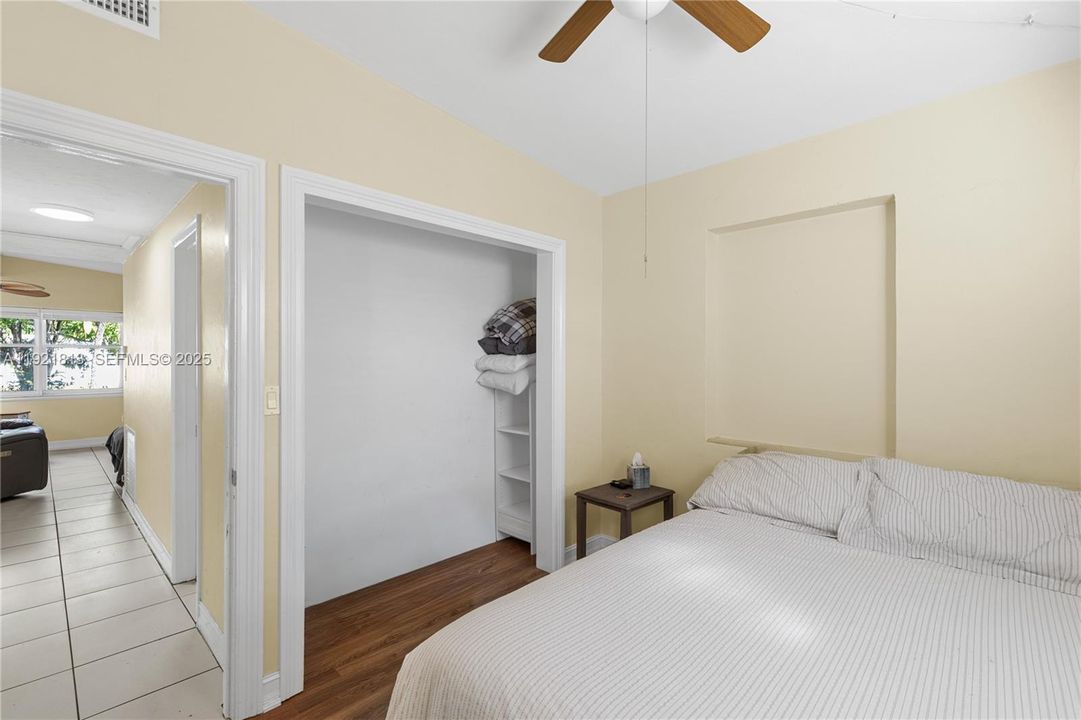 For Sale: $425,000 (3 beds, 2 baths, 1560 Square Feet)