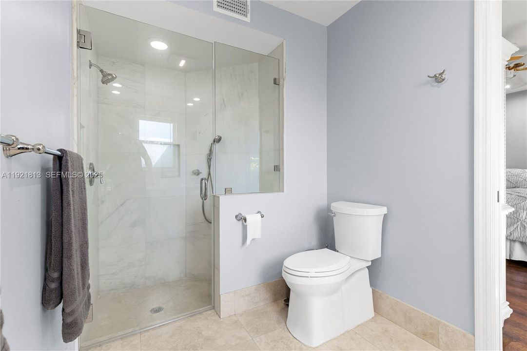 For Sale: $425,000 (3 beds, 2 baths, 1560 Square Feet)