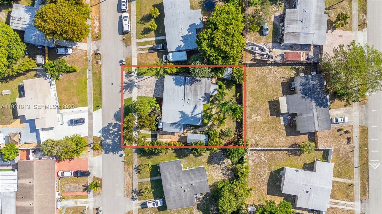 For Sale: $425,000 (3 beds, 2 baths, 1560 Square Feet)