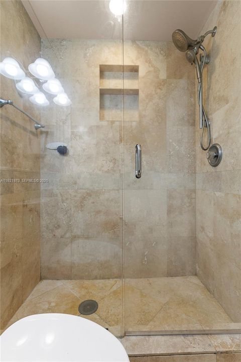 For Sale: $425,000 (3 beds, 2 baths, 1560 Square Feet)