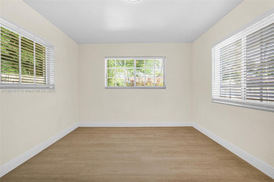 待售: $975,000 (3 贝兹, 2 浴室, 1468 平方英尺)