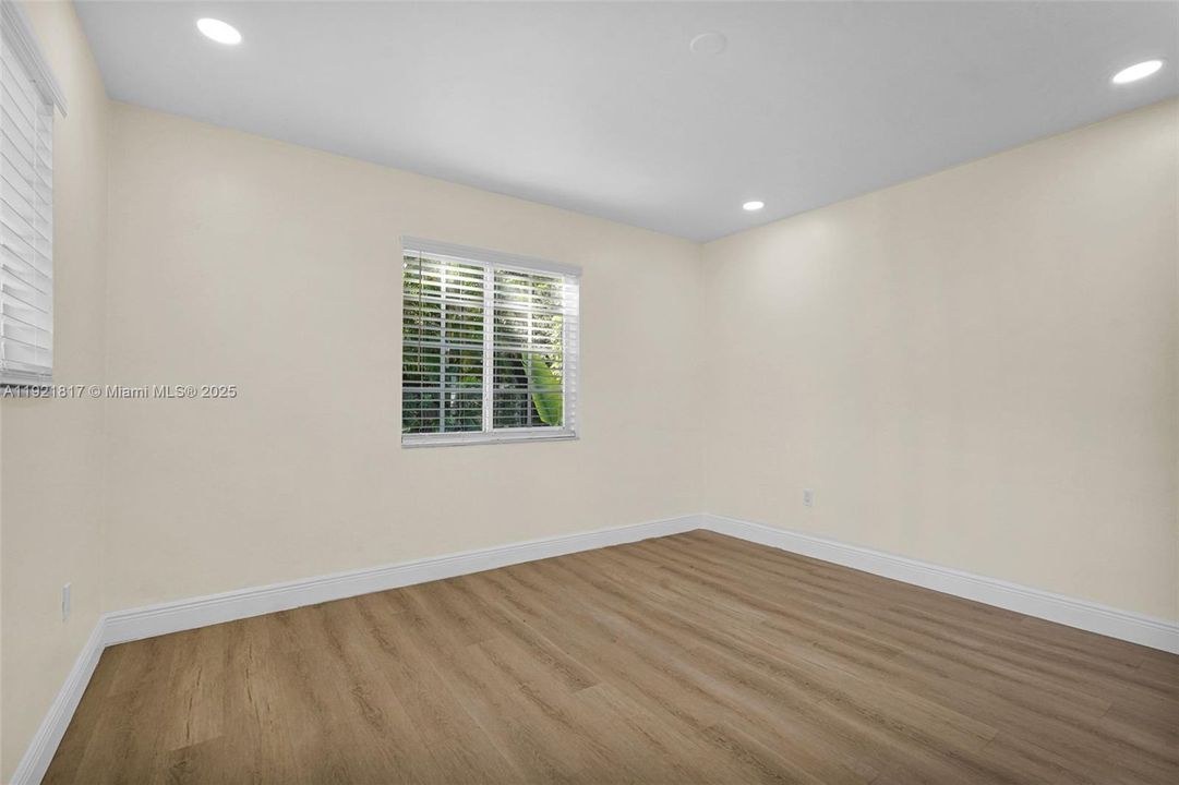 待售: $975,000 (3 贝兹, 2 浴室, 1468 平方英尺)