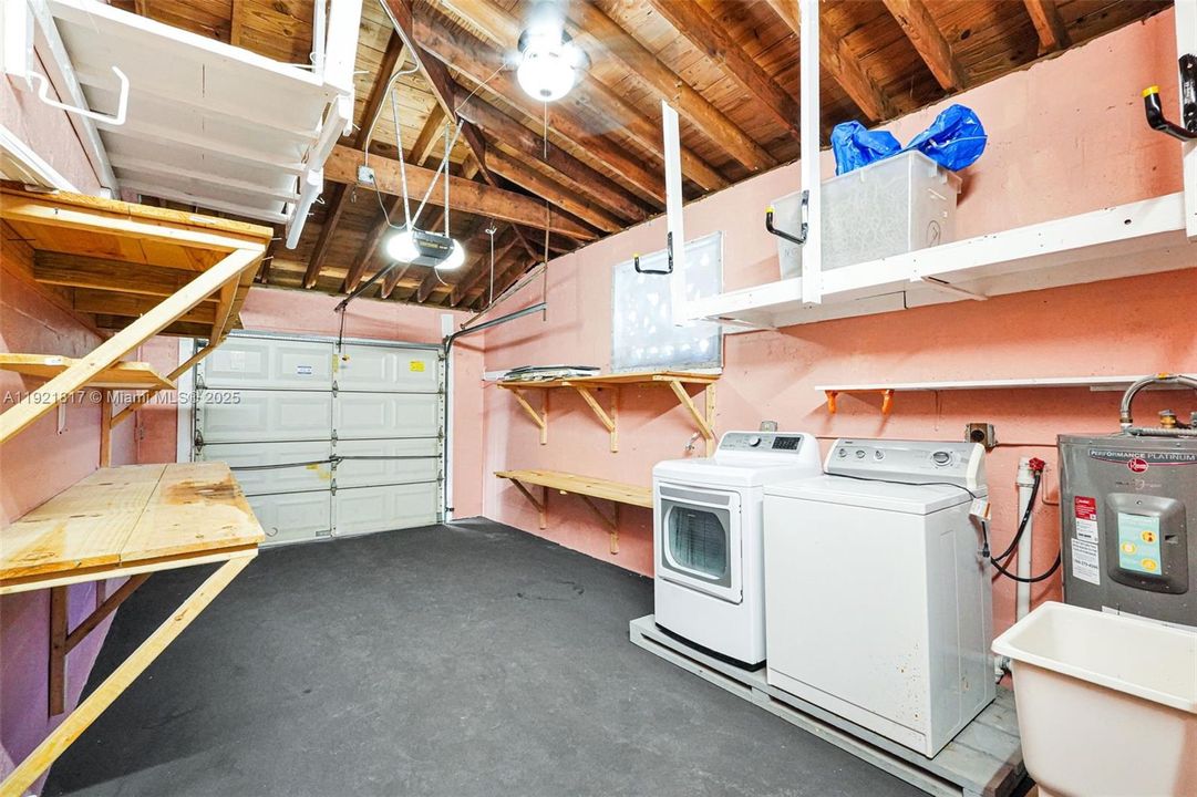 待售: $975,000 (3 贝兹, 2 浴室, 1468 平方英尺)