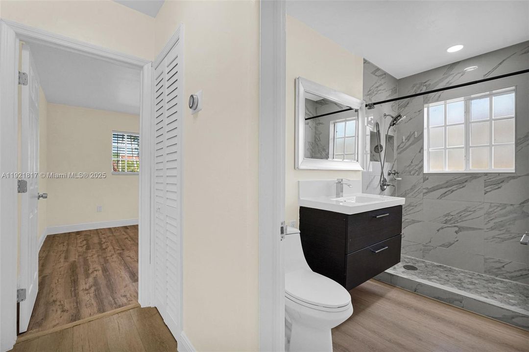 待售: $975,000 (3 贝兹, 2 浴室, 1468 平方英尺)