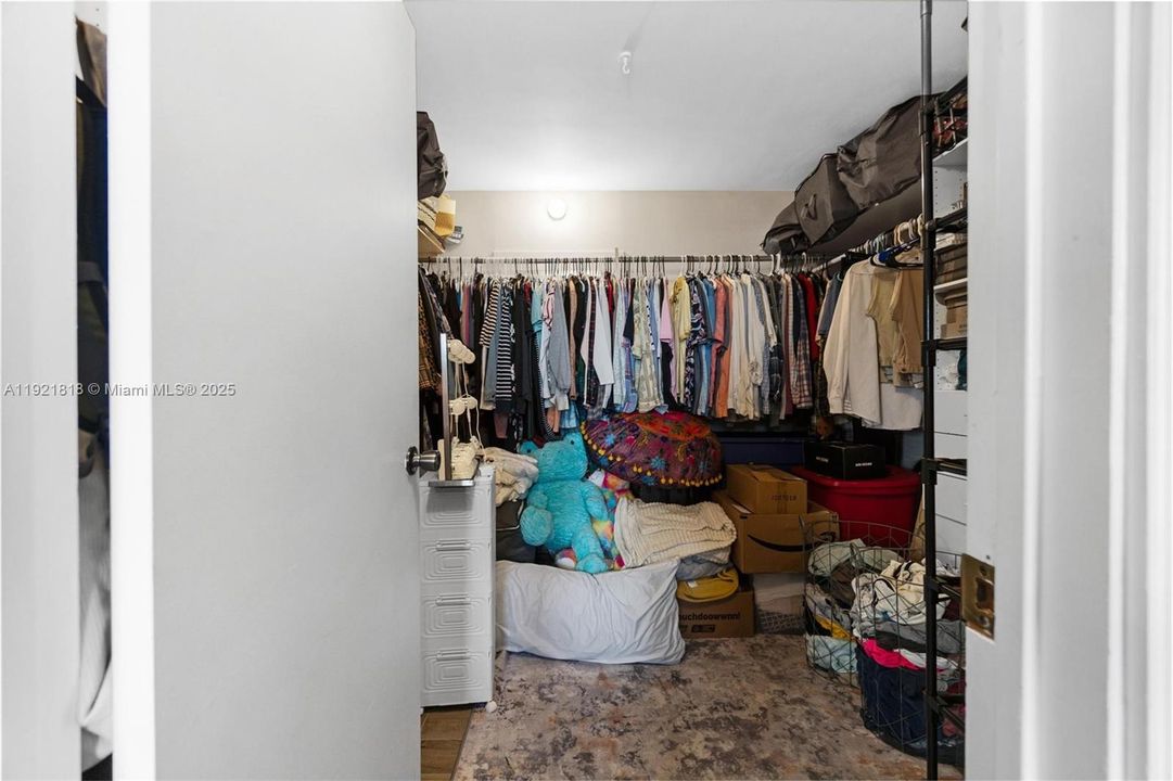 На продажу: $374,900 (2 спален, 2 ванн, 1434 Квадратных фут)