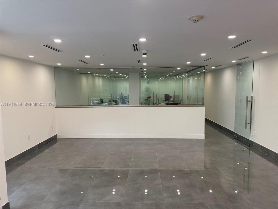 На продажу: $4,000,000 (0 спален, 0 ванн, 0 Квадратных фут)