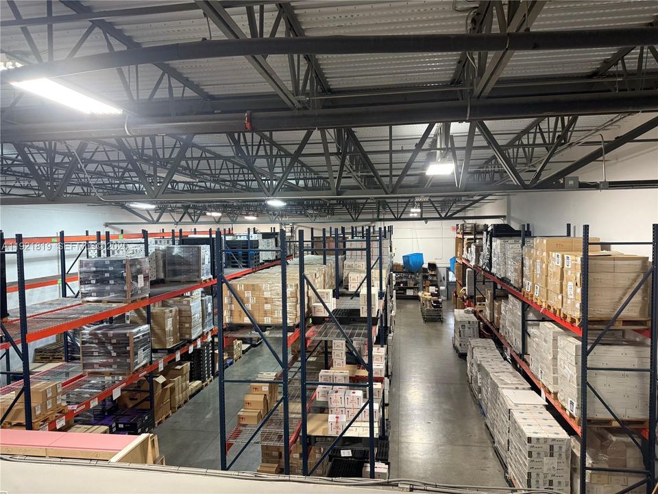 На продажу: $4,000,000 (0 спален, 0 ванн, 0 Квадратных фут)