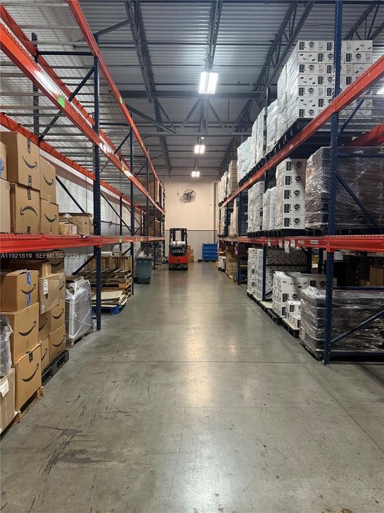 На продажу: $4,000,000 (0 спален, 0 ванн, 0 Квадратных фут)