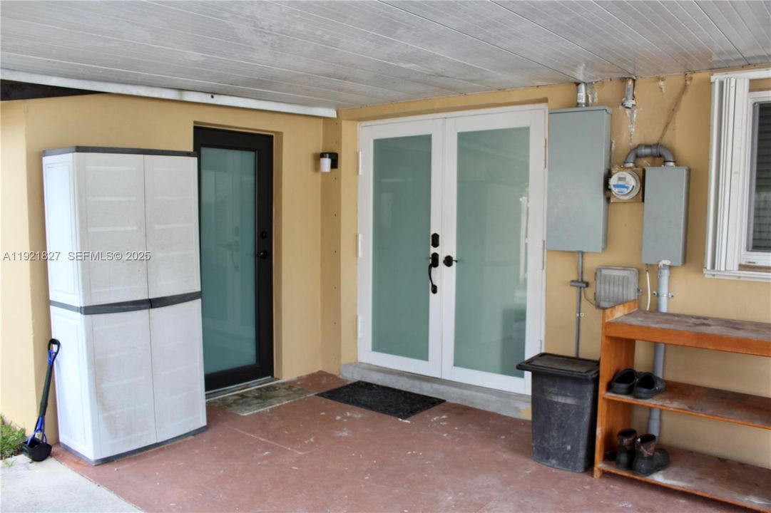 待售: $440,000 (3 贝兹, 2 浴室, 1100 平方英尺)