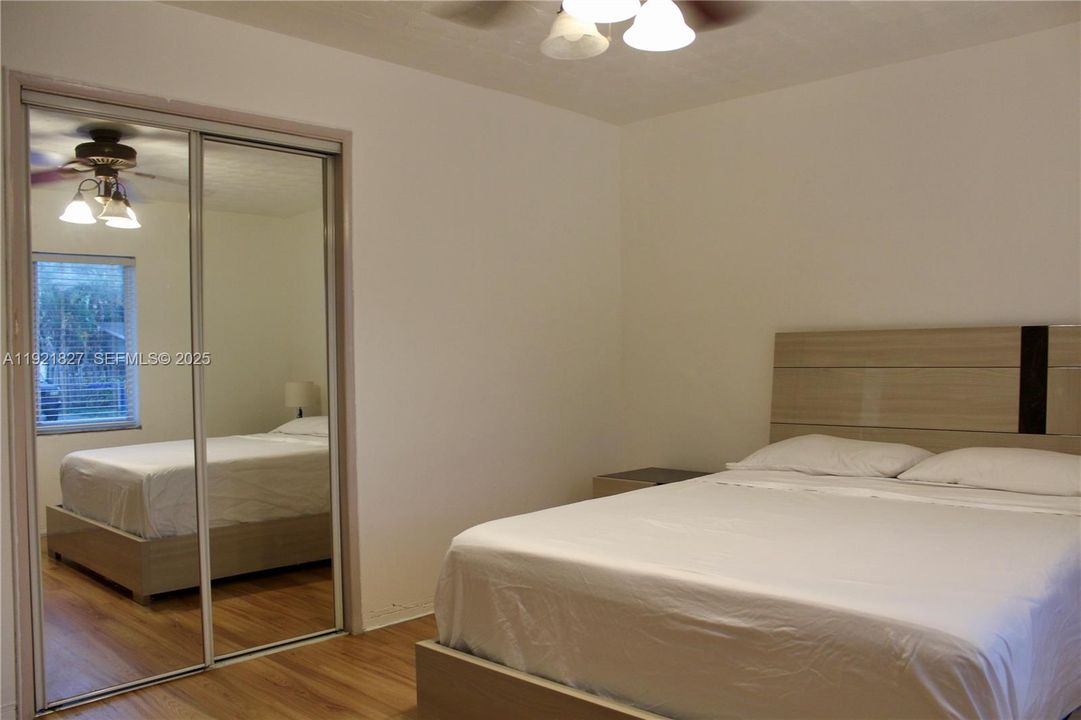 待售: $440,000 (3 贝兹, 2 浴室, 1100 平方英尺)