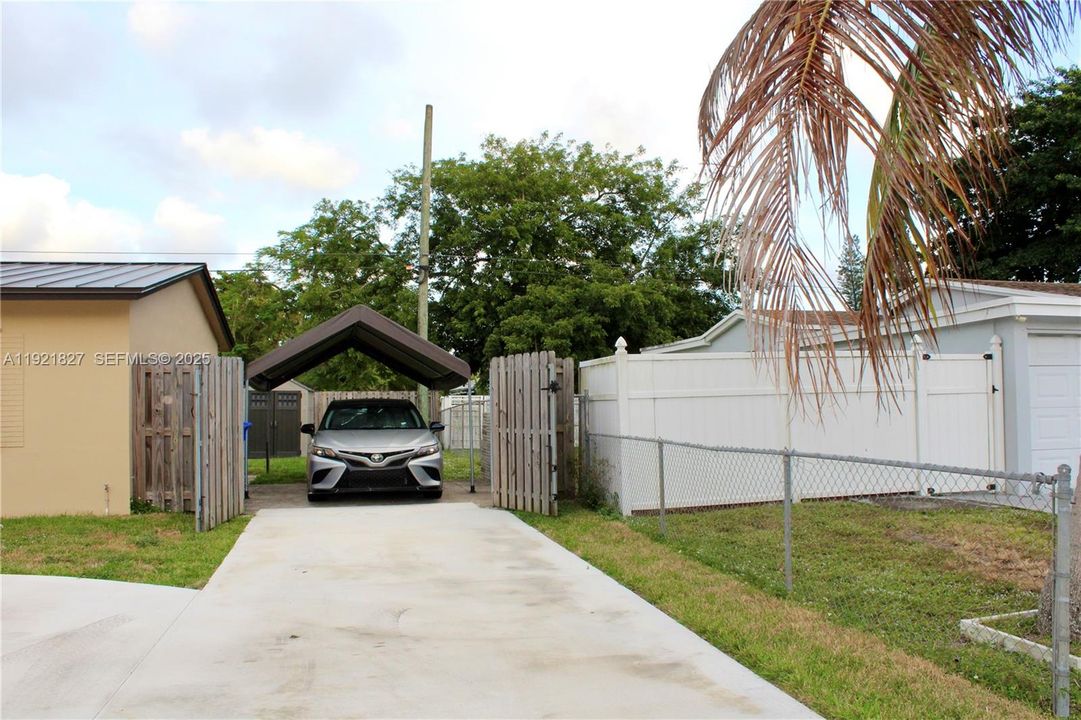 待售: $440,000 (3 贝兹, 2 浴室, 1100 平方英尺)