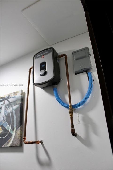 待售: $440,000 (3 贝兹, 2 浴室, 1100 平方英尺)